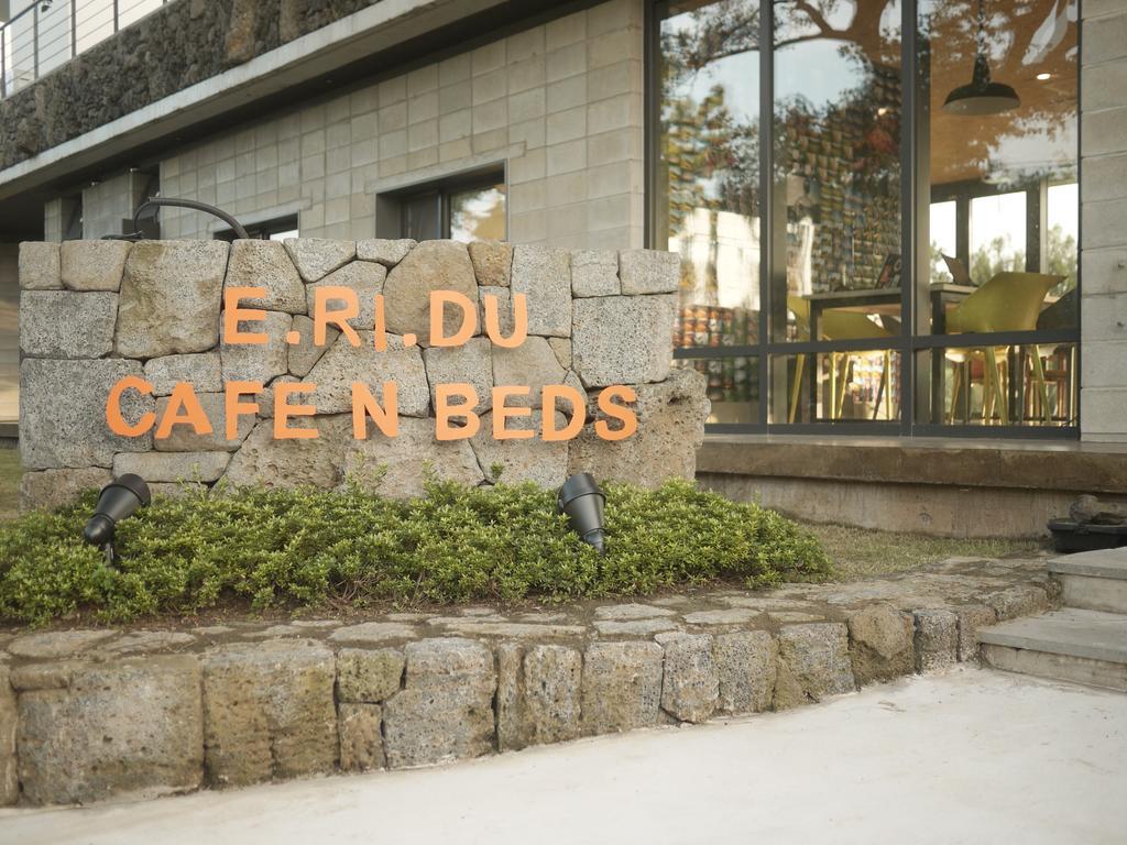 Eridu Cafe N Beds Hotel Seogwipo Luaran gambar