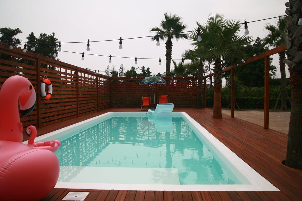 Eridu Cafe N Beds Hotel Seogwipo Luaran gambar