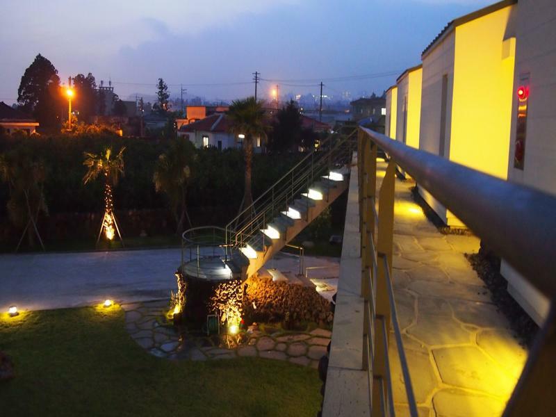 Eridu Cafe N Beds Hotel Seogwipo Luaran gambar